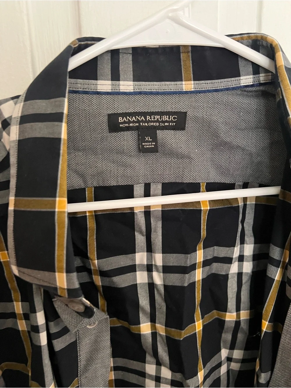 Banana Republic Men’s XL Non-Iron Tailored Slim Fit Plaid Shirt